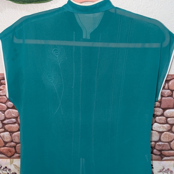 Woman's sleeveless blouse Asian style Semi Sheer - Picture 3 of 4